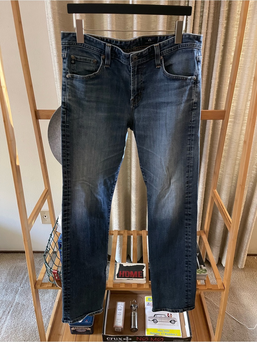 AG The Graduate Jeans 33x32